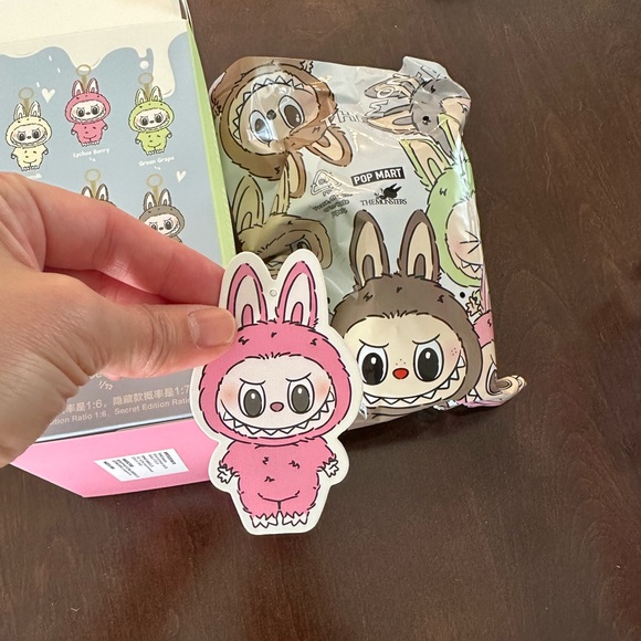 Labubu - Exciting Macaron - Picture 5 of 5